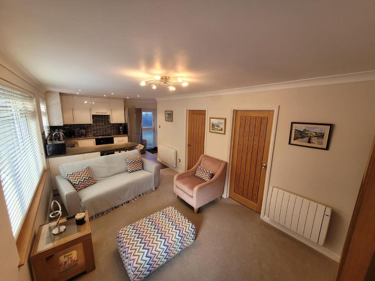 The Mumbles - Bungalow - 2 Bedrooms - Pet Friendly Swansea Ngoại thất bức ảnh