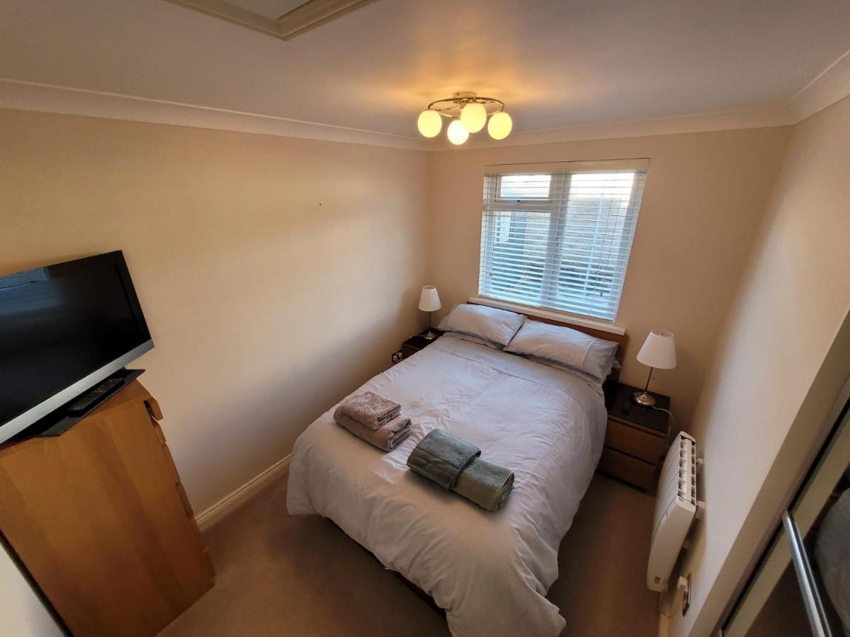 The Mumbles - Bungalow - 2 Bedrooms - Pet Friendly Swansea Ngoại thất bức ảnh